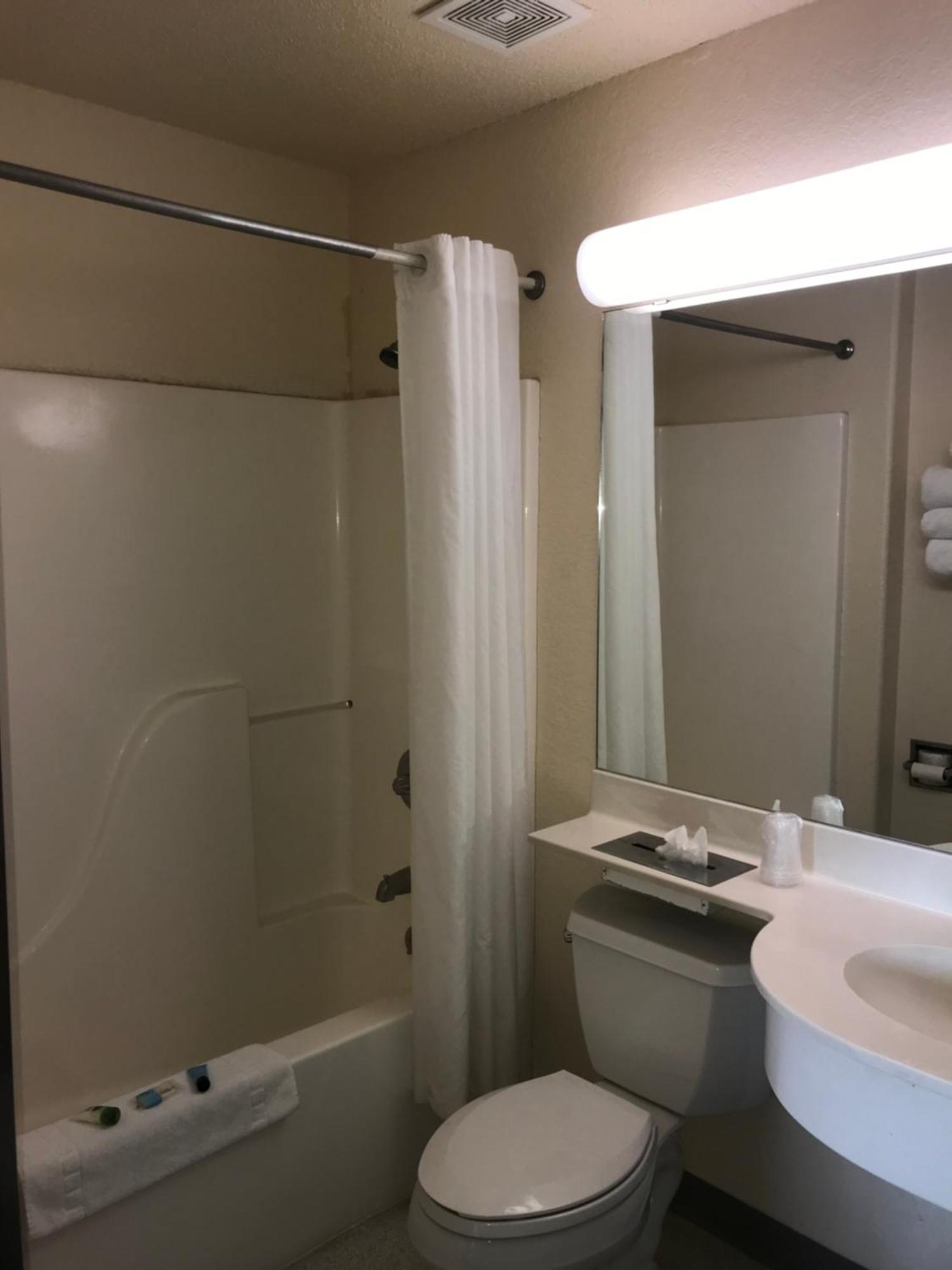 Chadron Inn & Suites エクステリア 写真