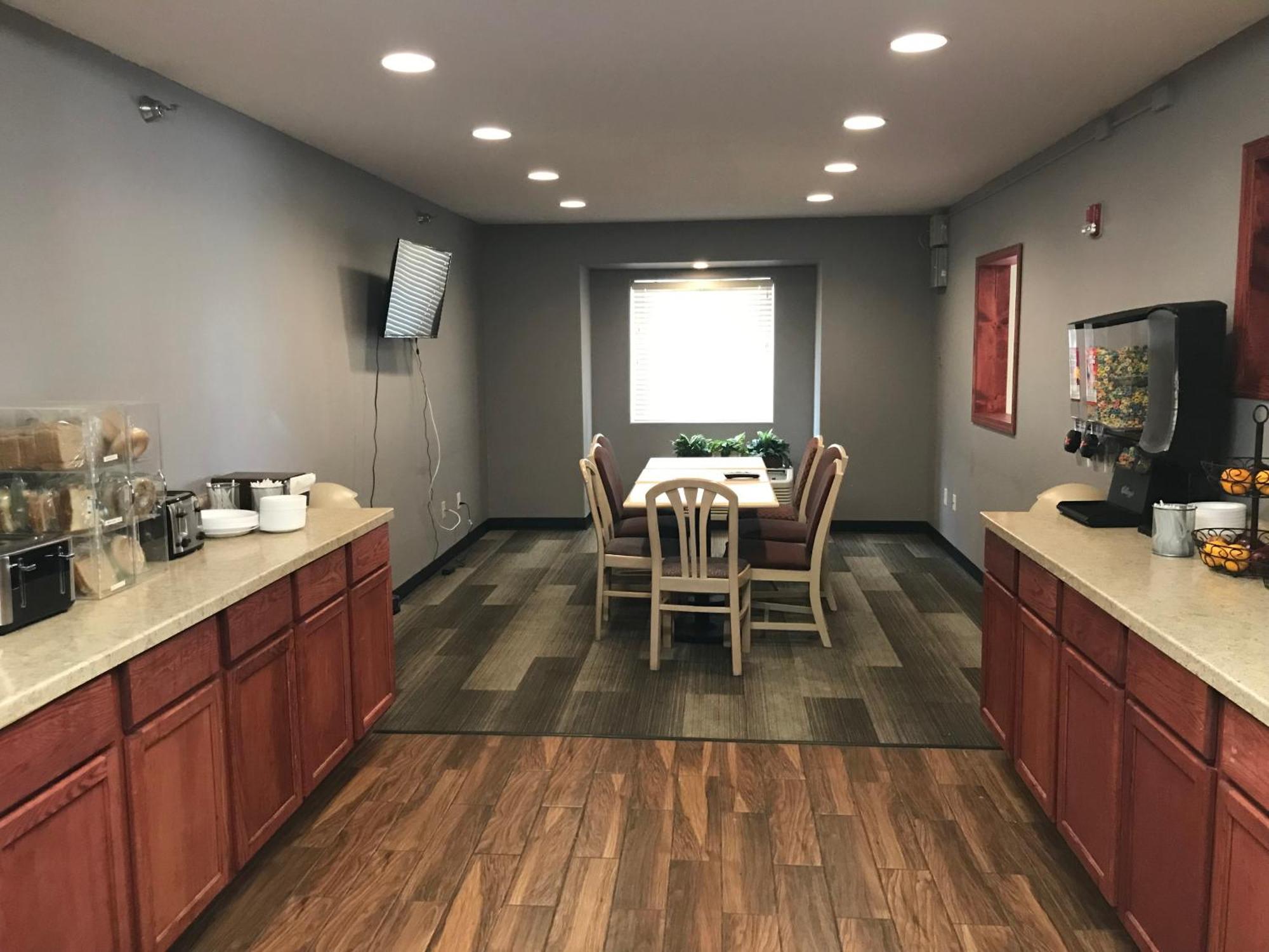 Chadron Inn & Suites エクステリア 写真