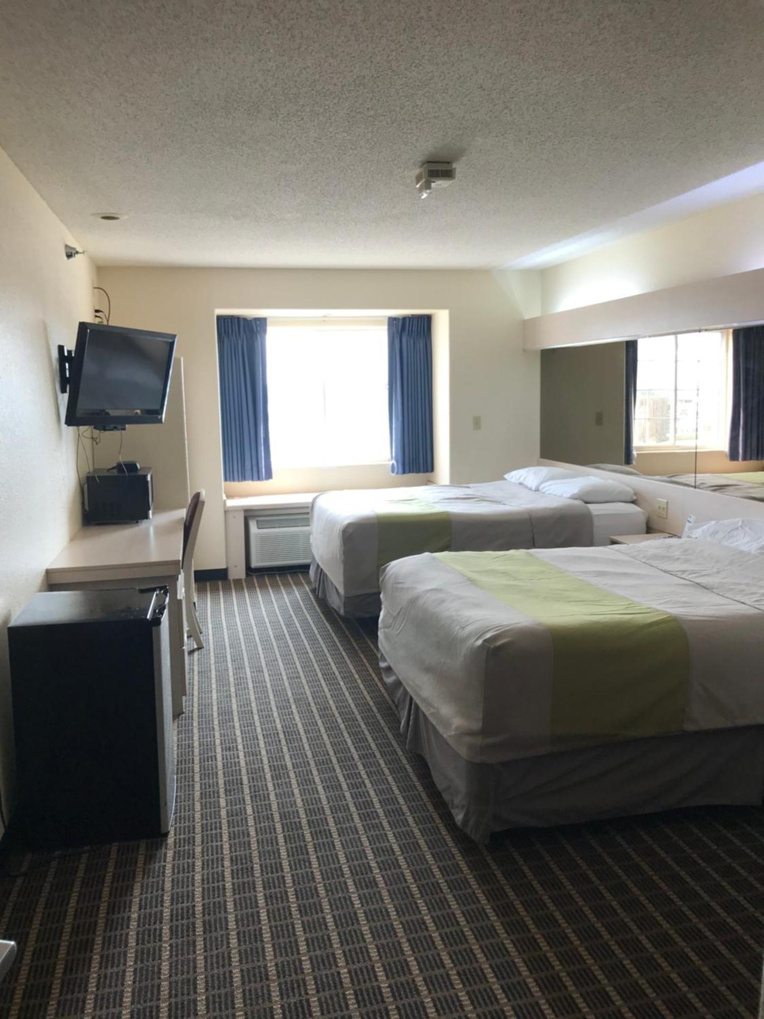 Chadron Inn & Suites エクステリア 写真