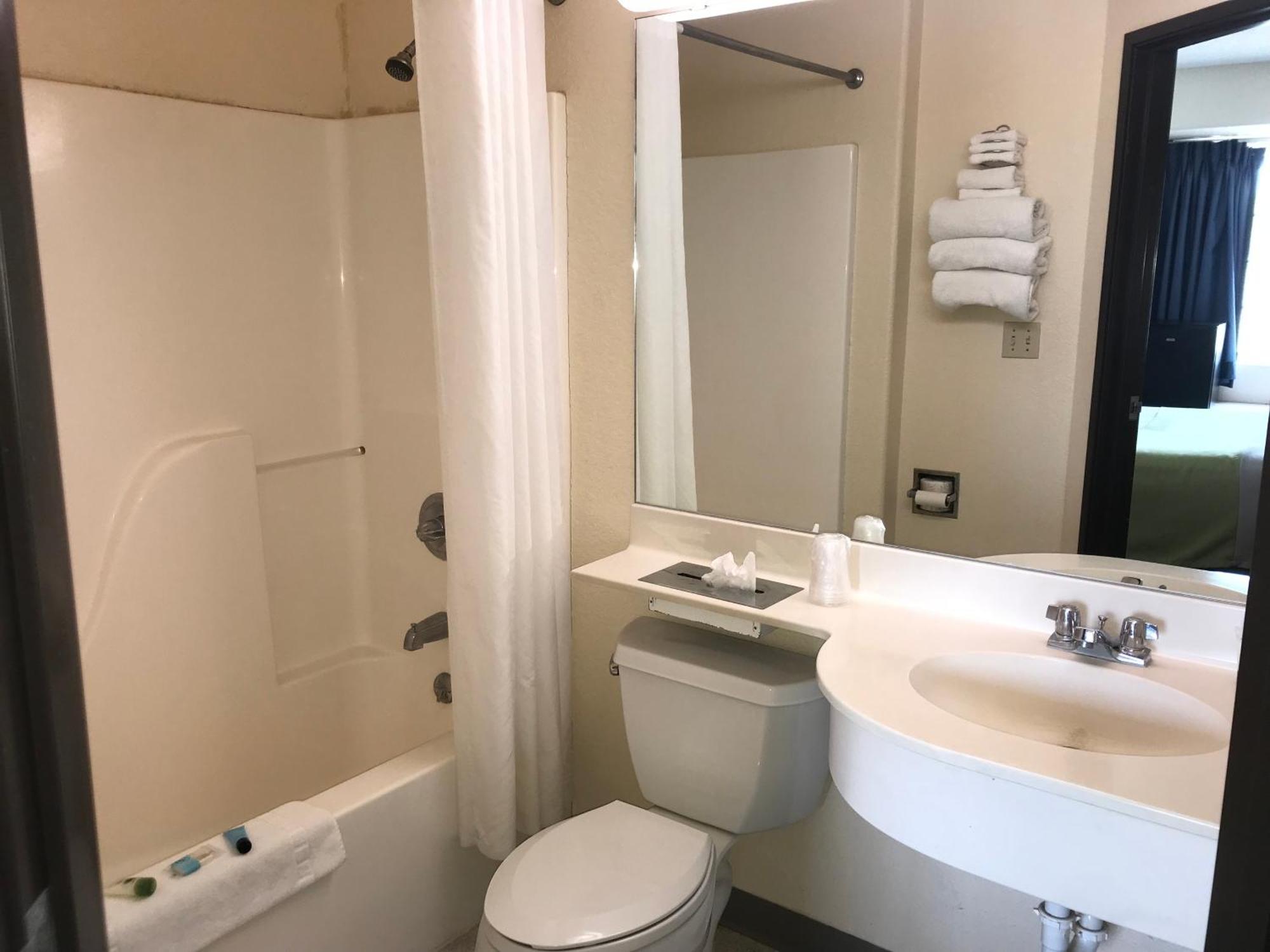 Chadron Inn & Suites エクステリア 写真