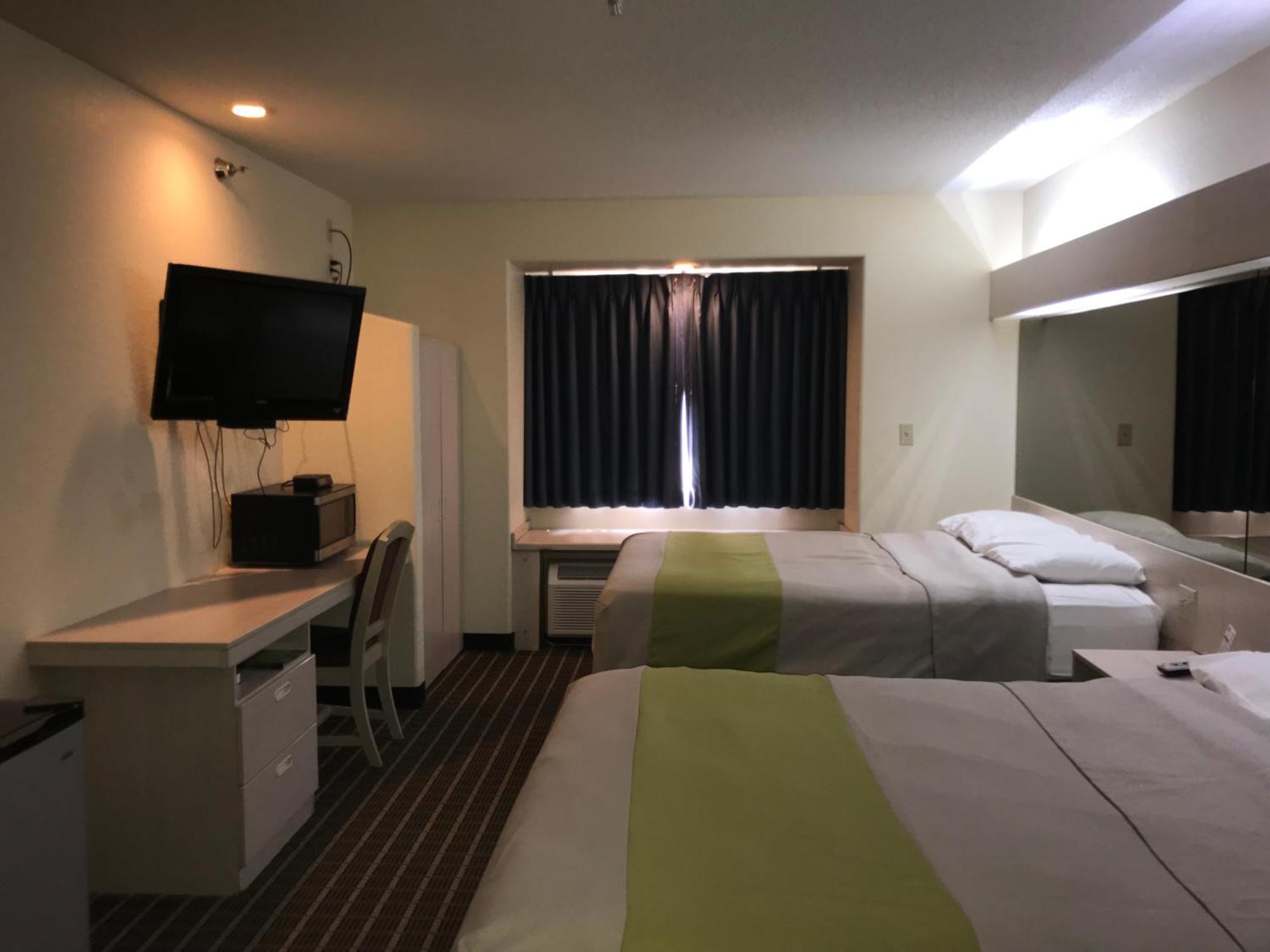 Chadron Inn & Suites エクステリア 写真